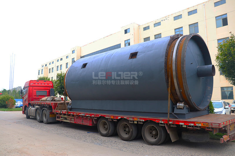 利菲爾特油泥裂解煉油設(shè)備裝車(chē)發(fā)貨 利菲爾特油泥裂解煉油設(shè)備裝車(chē)發(fā)貨