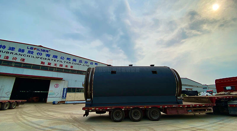 河北石家莊10萬噸輪胎煉油項(xiàng)目訂購(gòu)設(shè)備發(fā)車04 河北石家莊10萬噸輪胎煉油項(xiàng)目訂購(gòu)設(shè)備發(fā)車04