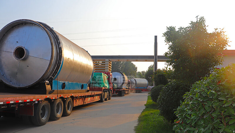 油泥熱解設(shè)備裝車發(fā)貨 (2) 油泥熱解設(shè)備裝車發(fā)貨