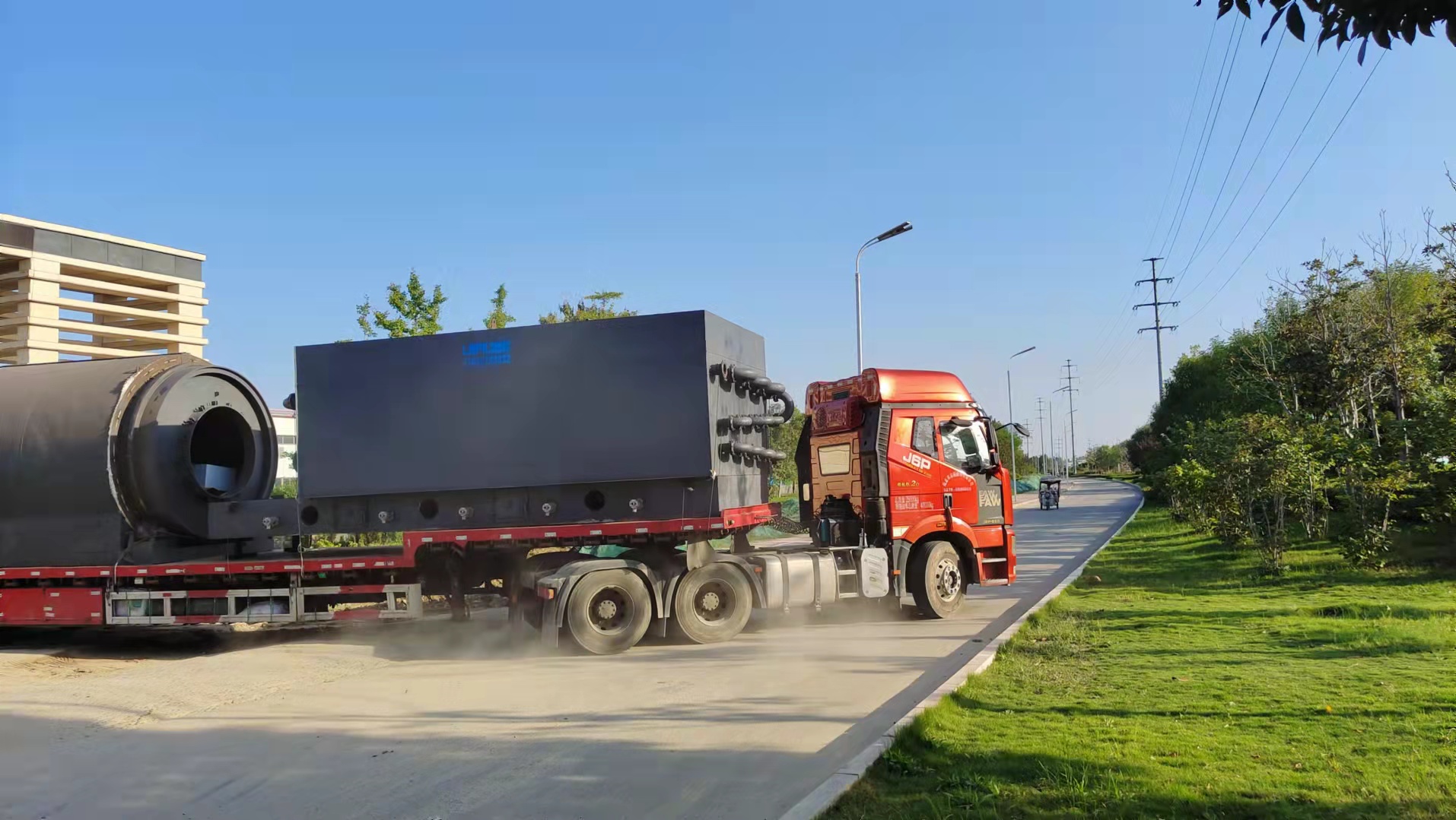 輪胎煉油設(shè)備18 輪胎煉油設(shè)備18